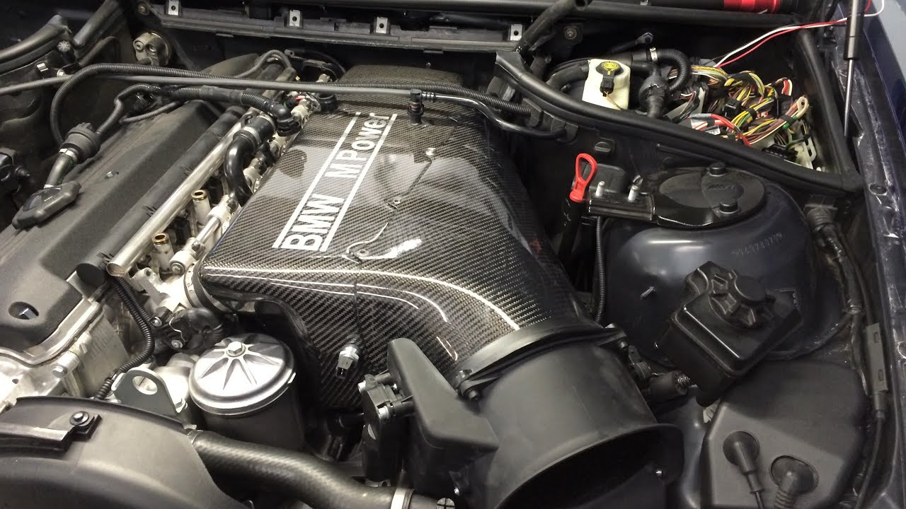 BMW M3 CSL Airbox Induction Driving Sound