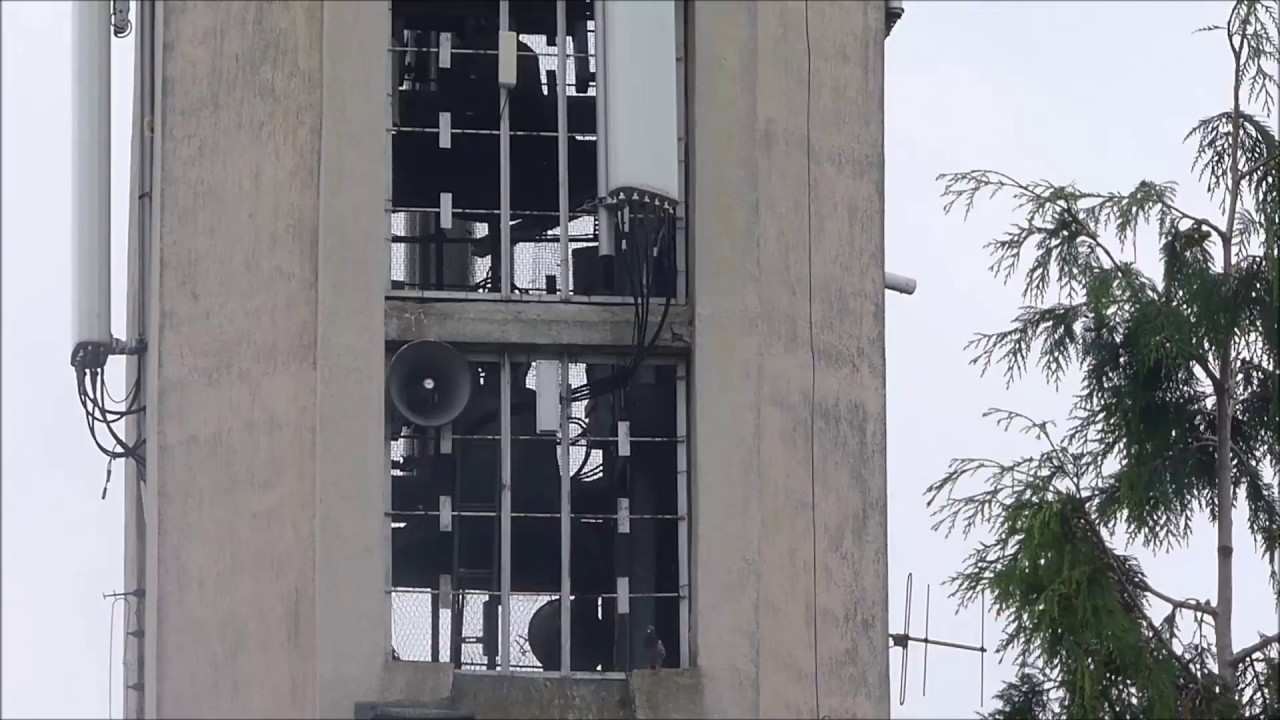 Dwa większe dzwony kościoła pw. św. Judy Tadeusza w Rzeszowie - Kmity