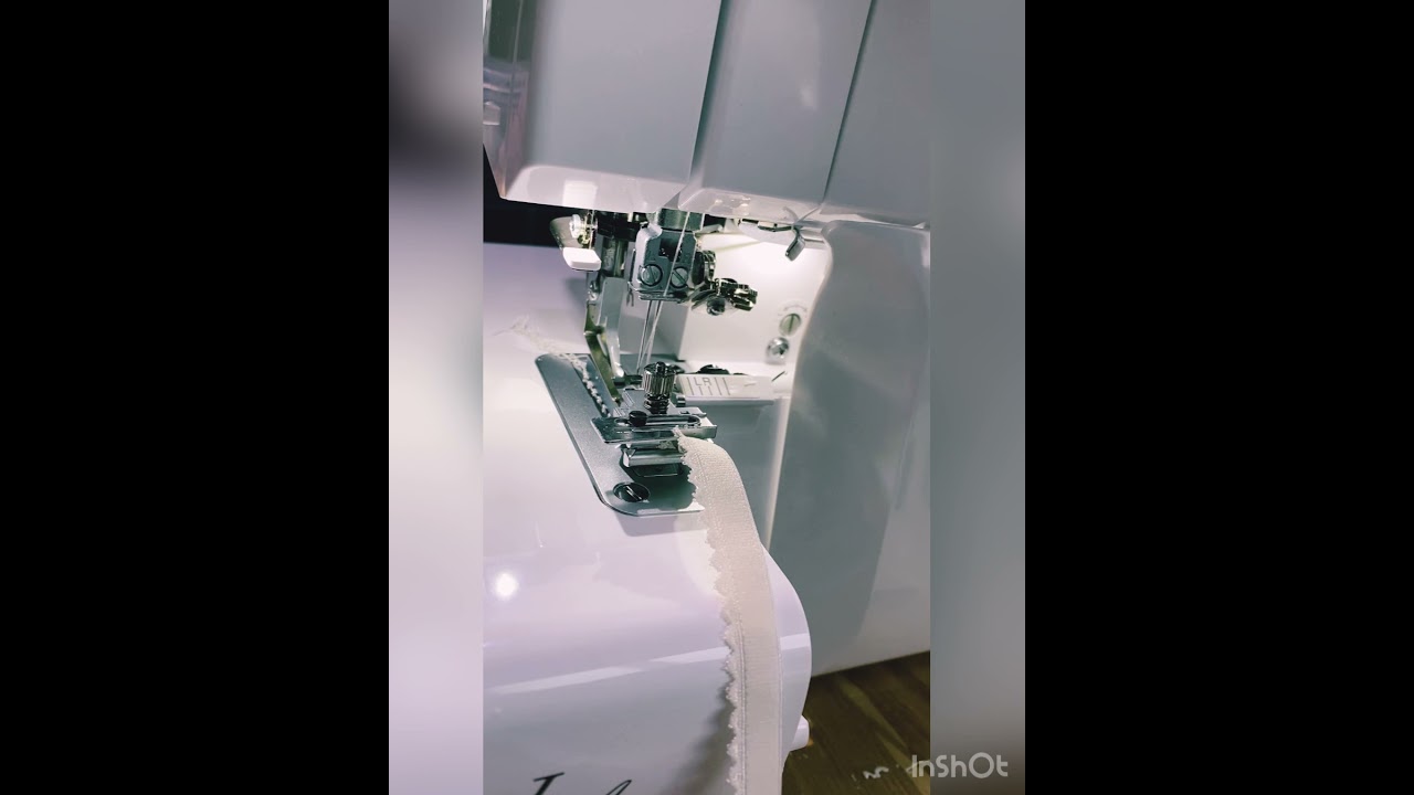 Test du pied élastique pour surjeteuse Baby Lock