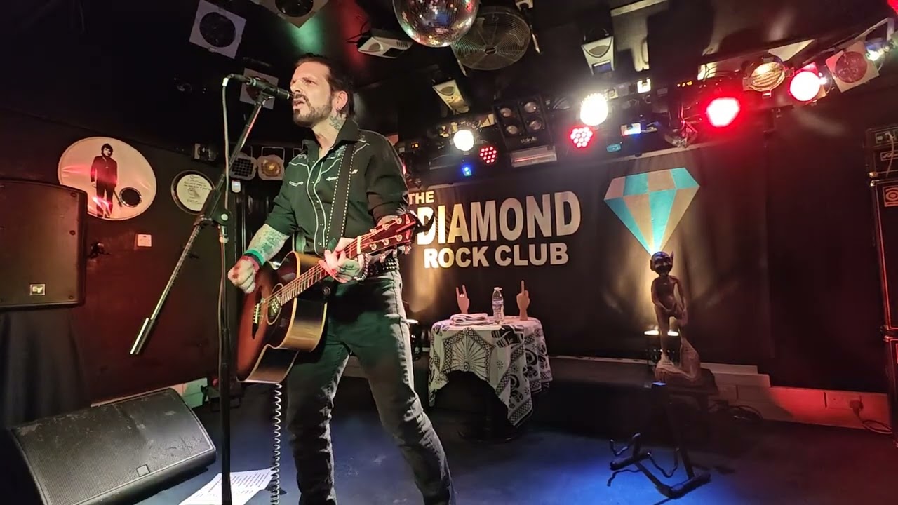 Ricky Warwick "Devil's Toy" 