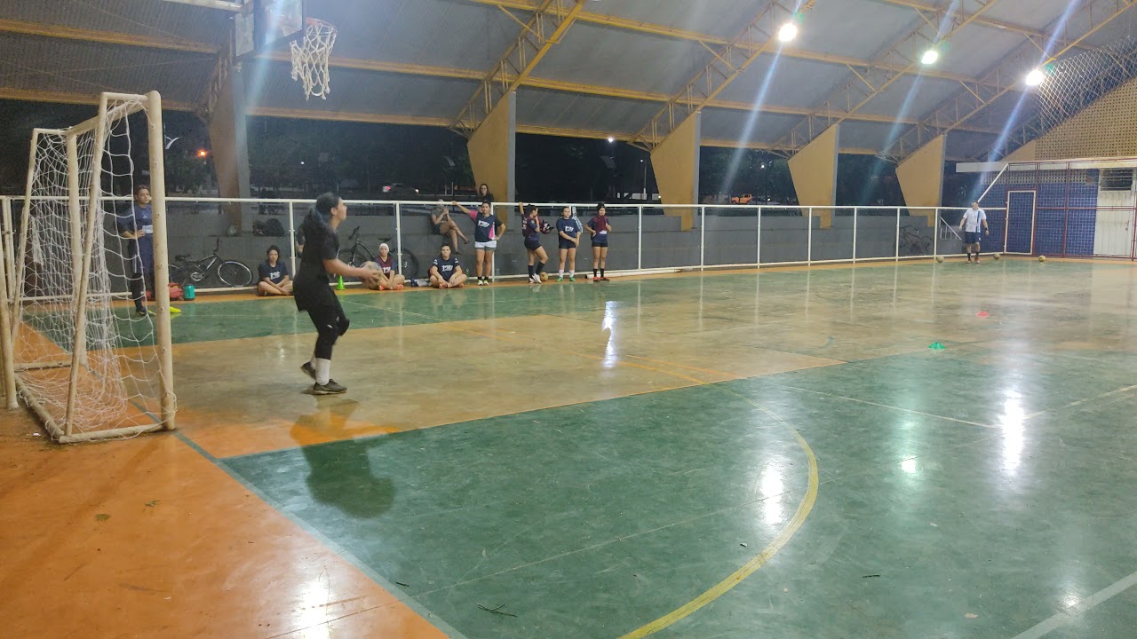 Treino de goleiro futsal Feminino #4