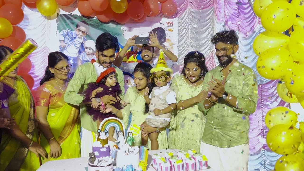പൊളിച്ചടുക്കി ഇവ മോളുടെ ബെർത്ഡേ സെലെബ്രെഷൻ