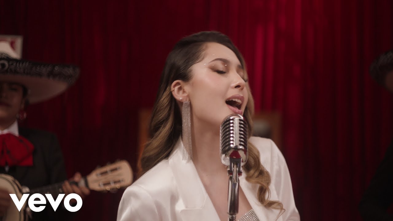 Sherlyn Sánchez - Besos Y Copas (Video Oficial)