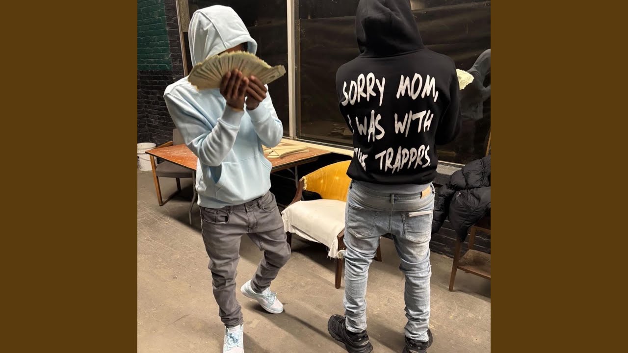 4am inna trap (feat. Khiloo)