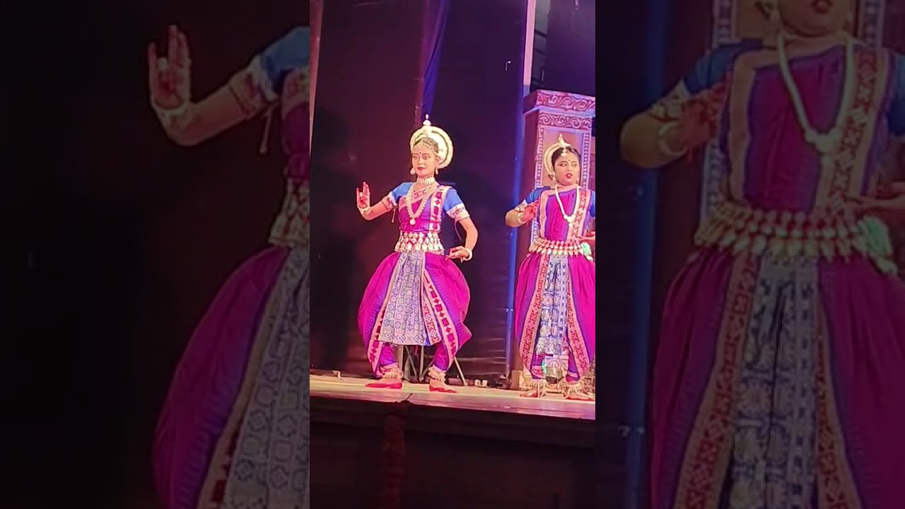 ଆକାଂକ୍ଷା ପ୍ରିୟଦର୍ଶିନୀ on Stage