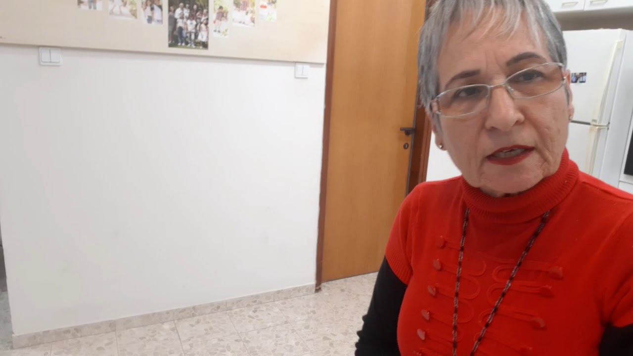 סמבוסק בשכר ולוז- שקדים אגוזים וסוכר מאפה מתוק