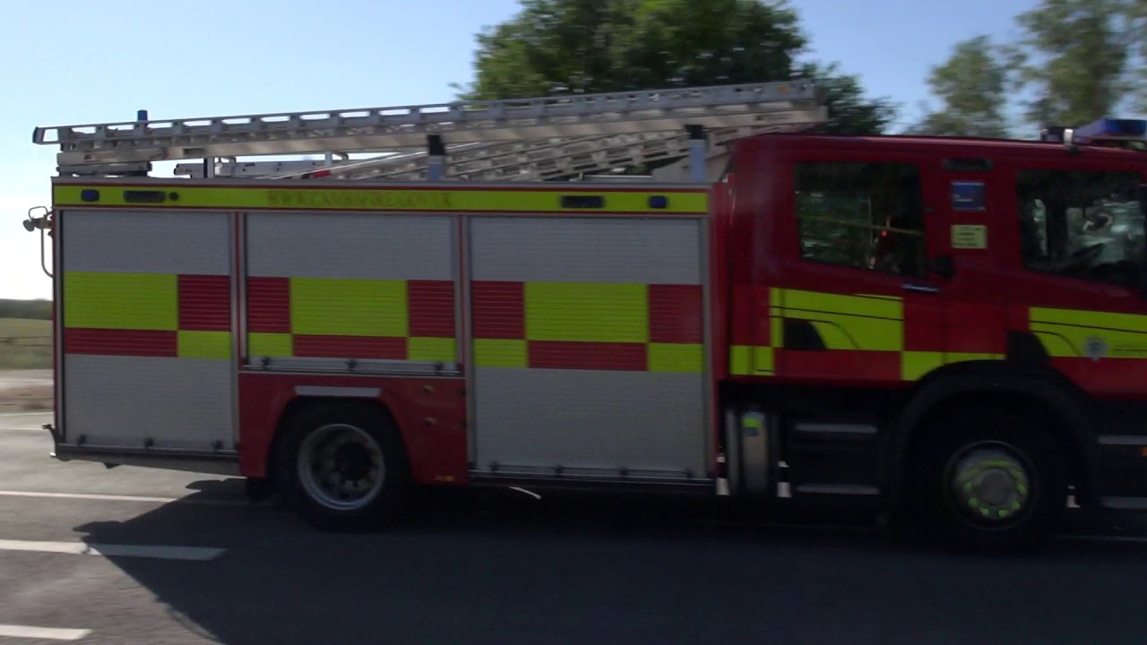 Cambridgeshire Fire & Rescue Service- Cambourne HVPU & Papworth LRP Responding May 2020