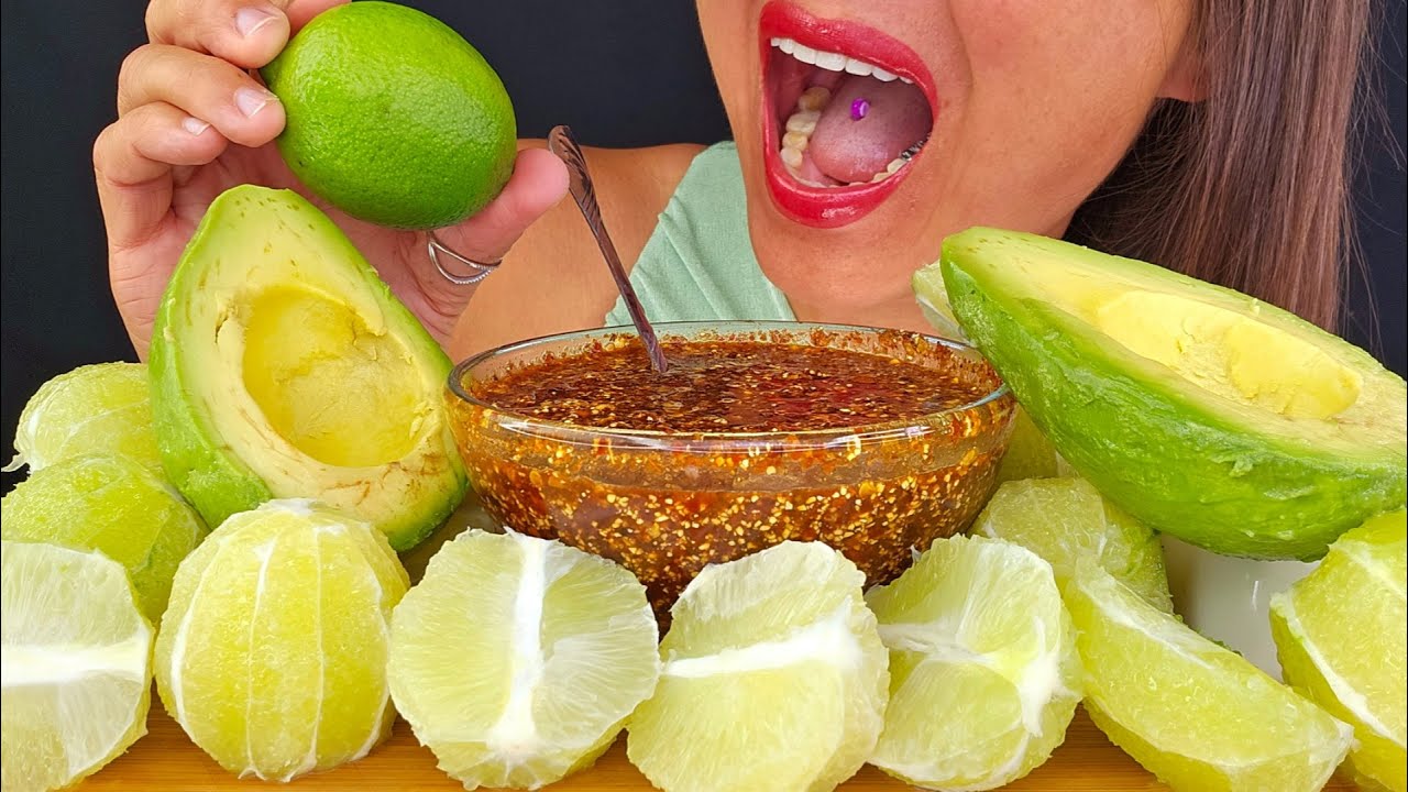 EATING SOUR LIMES WITH SWEET SPICY JEOW SAUCE AVOCADOS ASMR MUKBANG