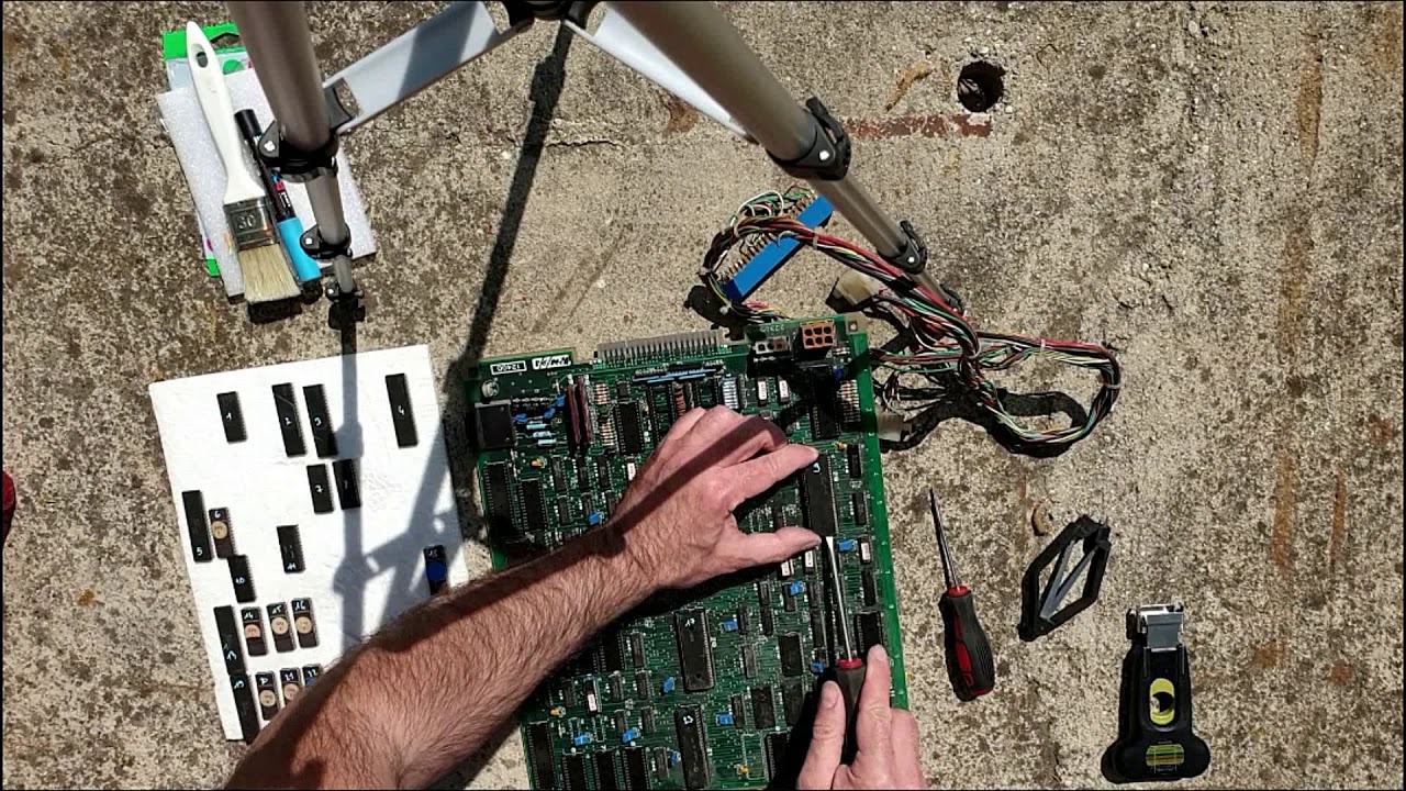 TUTO FACILE : Nettoyage d'une console, d'un PCB Arcade ou d'une carte électronique pour restauration