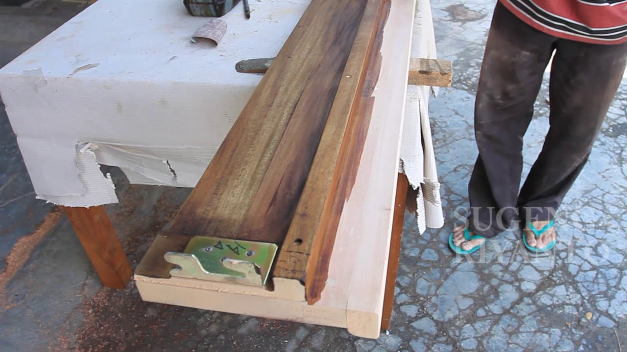 Proses Warna Dasar Walnut Brown Finishing Furniture