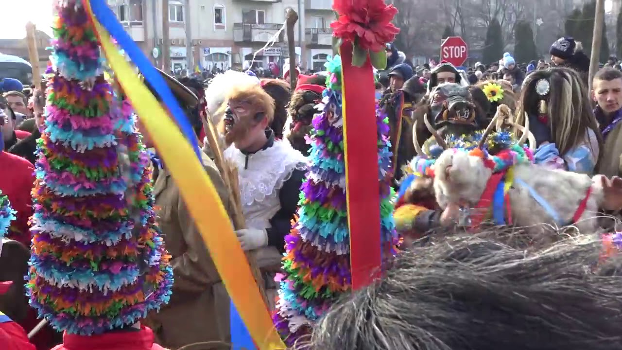 Datini și obiceiuri de anul nou Podu Iloaiei 2016 - SCOBÂLȚENI
