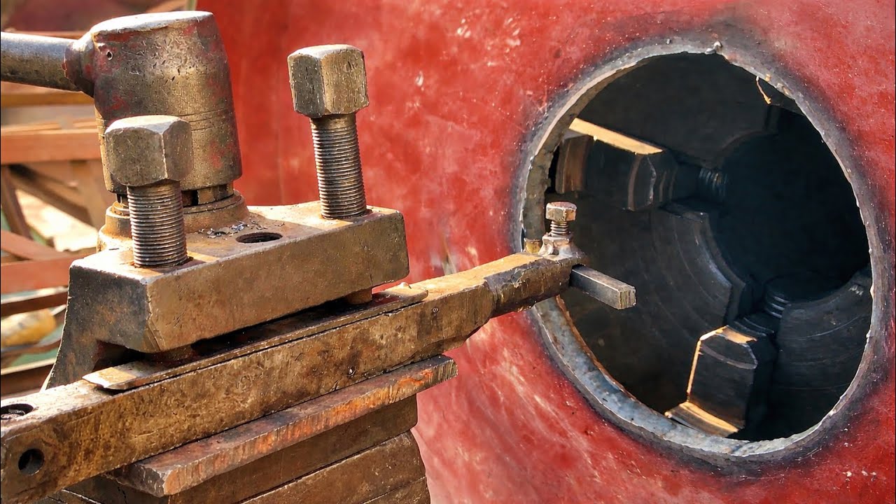 Inside a 100-Year-Old Machine | Extreme Old School Metal Cutting