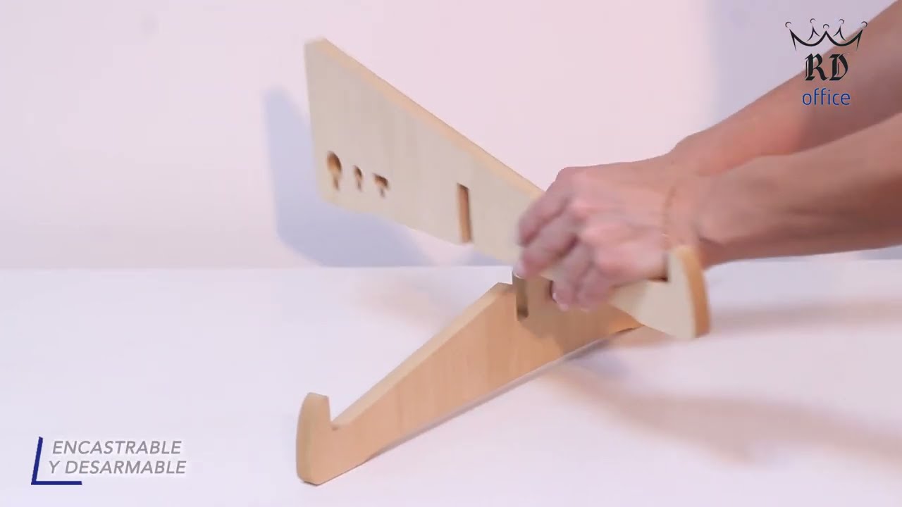 Soporte Notebook de Madera Guatamb&uacute;