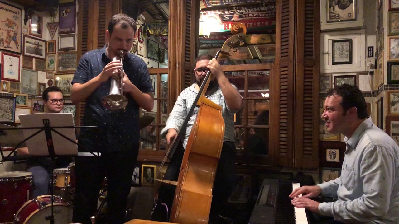Billie’s Bounce (Charlie Parker) -Diego Garbin, Edson Santanna, Thiago Alves and Paulinho Vicente.