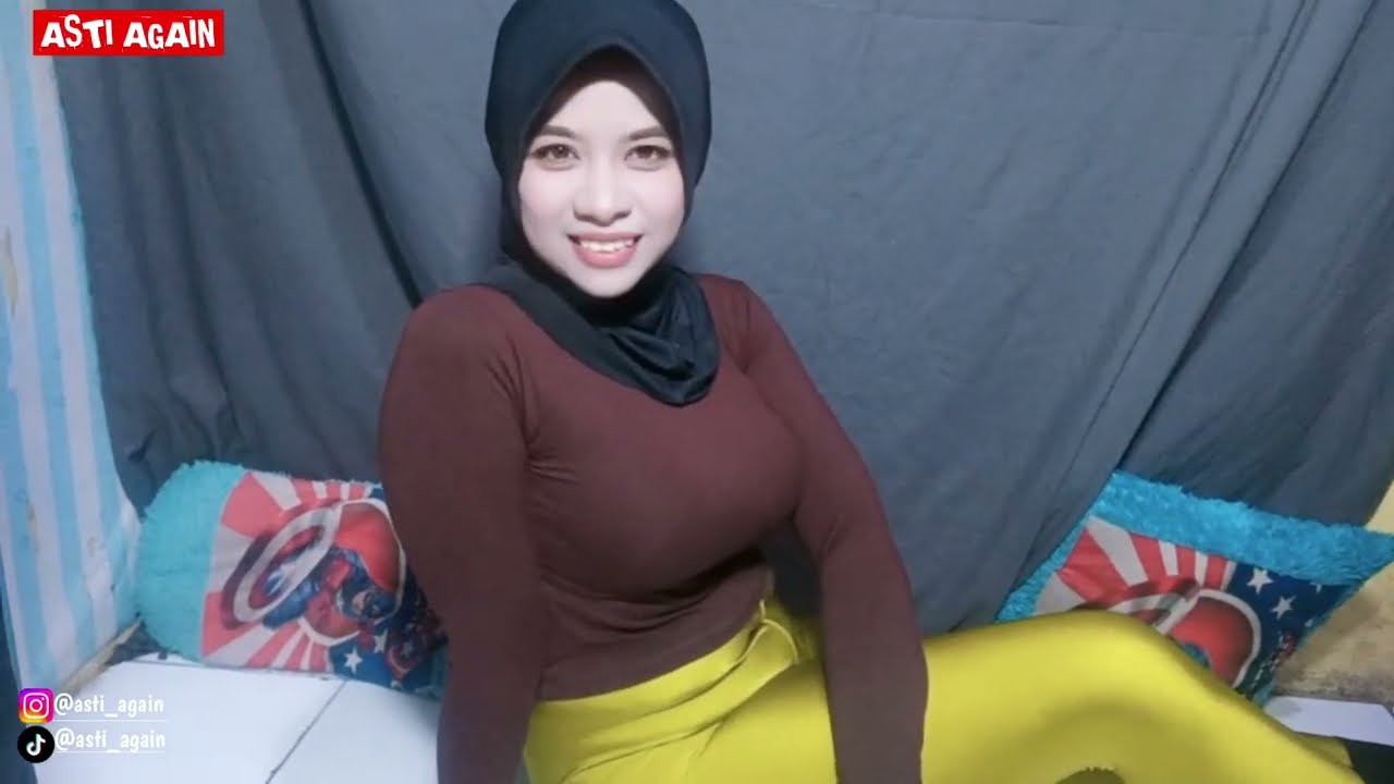 ASTI LAGI PAKAI HIJAB DAN LEGGING( Legging try on)