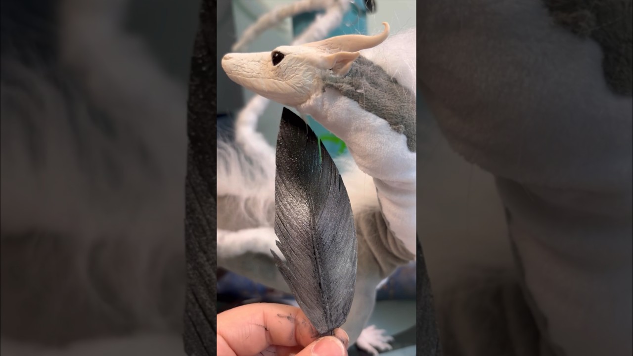 How to make fake feathers out of EVA foam. #feather #evafoam #birdsofafeather #furry #fantasy