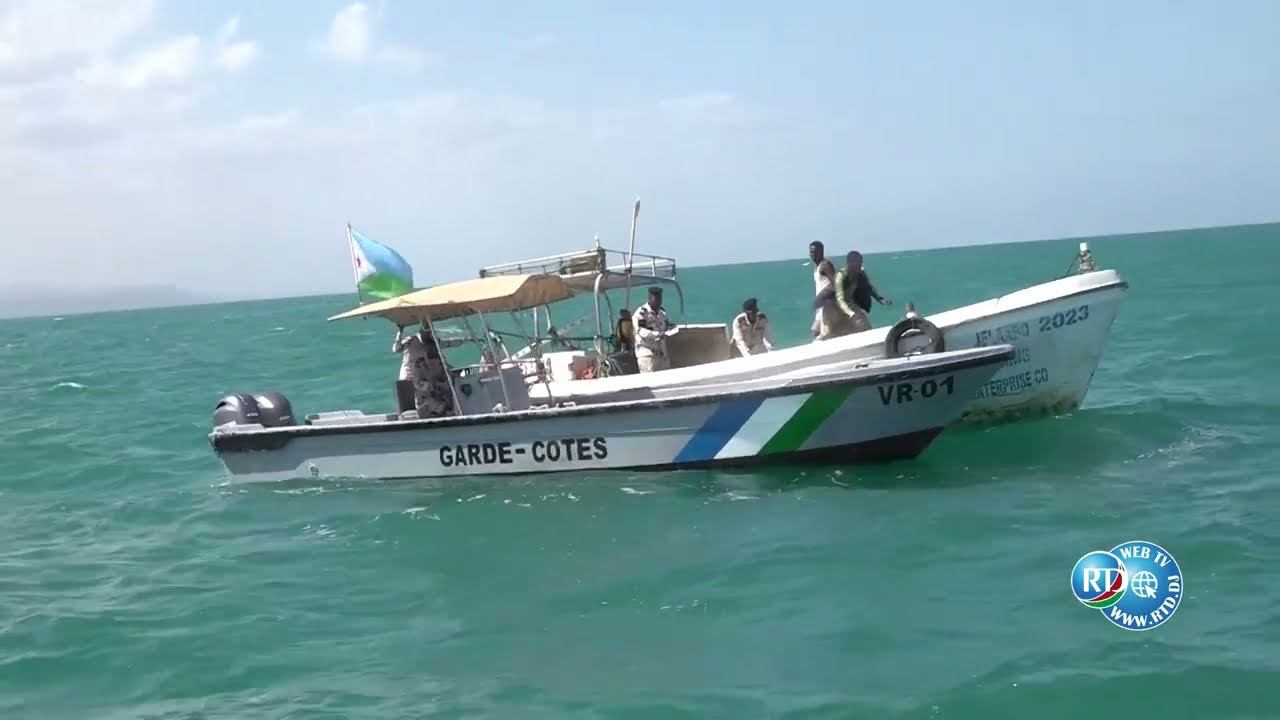 La Garde-Côtes Djiboutienne mene une opération de sauvetage en mer.