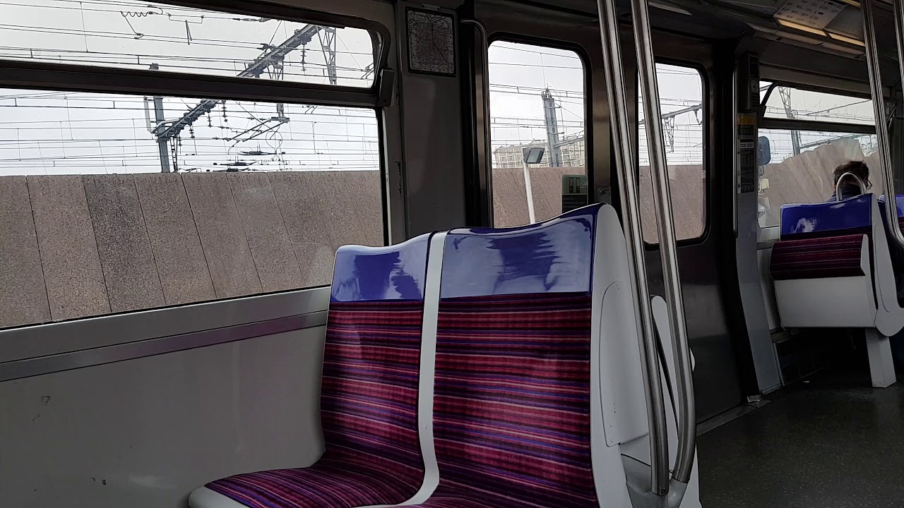 ( Métro Ligne 13 ) Trajet à bord d'un MF77 Fort claquement sur une éclisse à 0:24!
