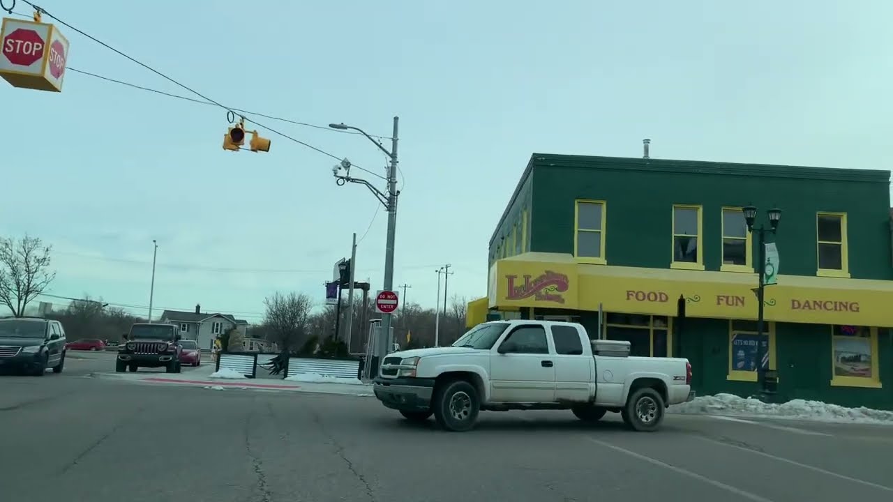 Driving to Utica, Michigan from Shelby Township, Michigan. 🇺🇸 March 2023