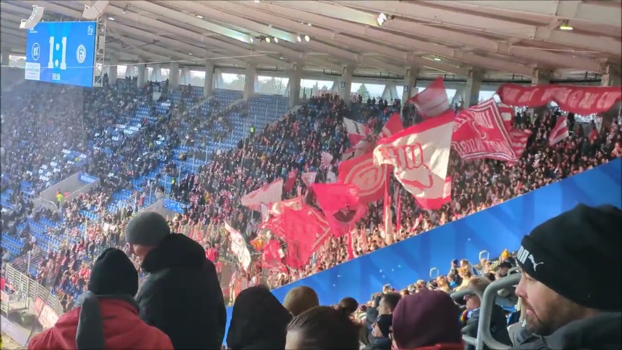 Karlsruher SC - Fortuna Düsseldorf : (25) Fortuna Düsseldorf - Fans 2025/2026 B2