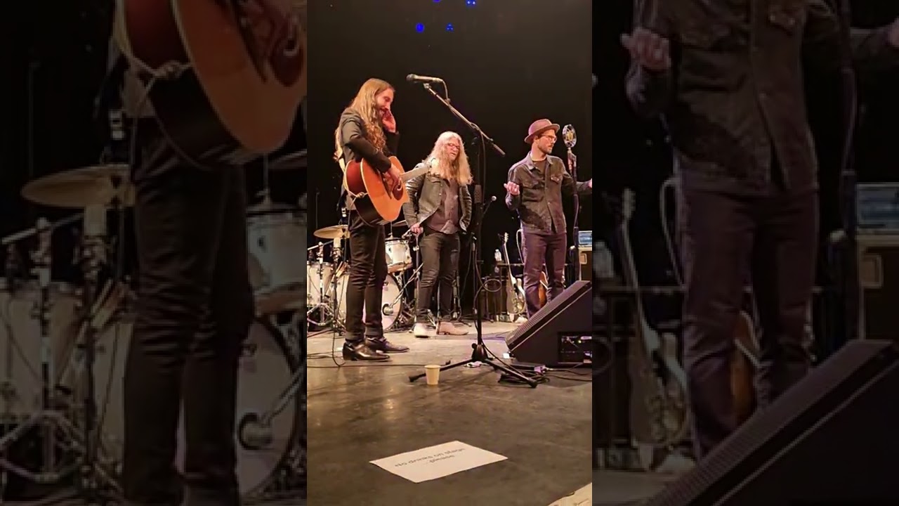 Avi Kaplan's show in Paris 04.11.2022