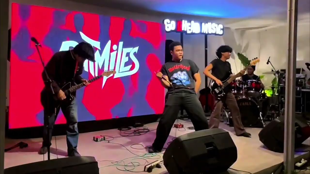 Ratmiles - World of Haze | Live