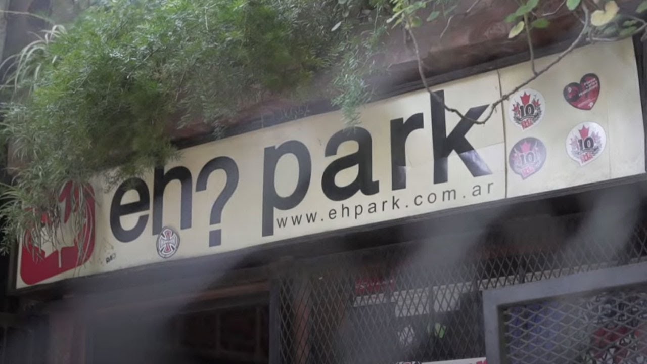 #SkateJaus - Eh? Park - Skateboarding
