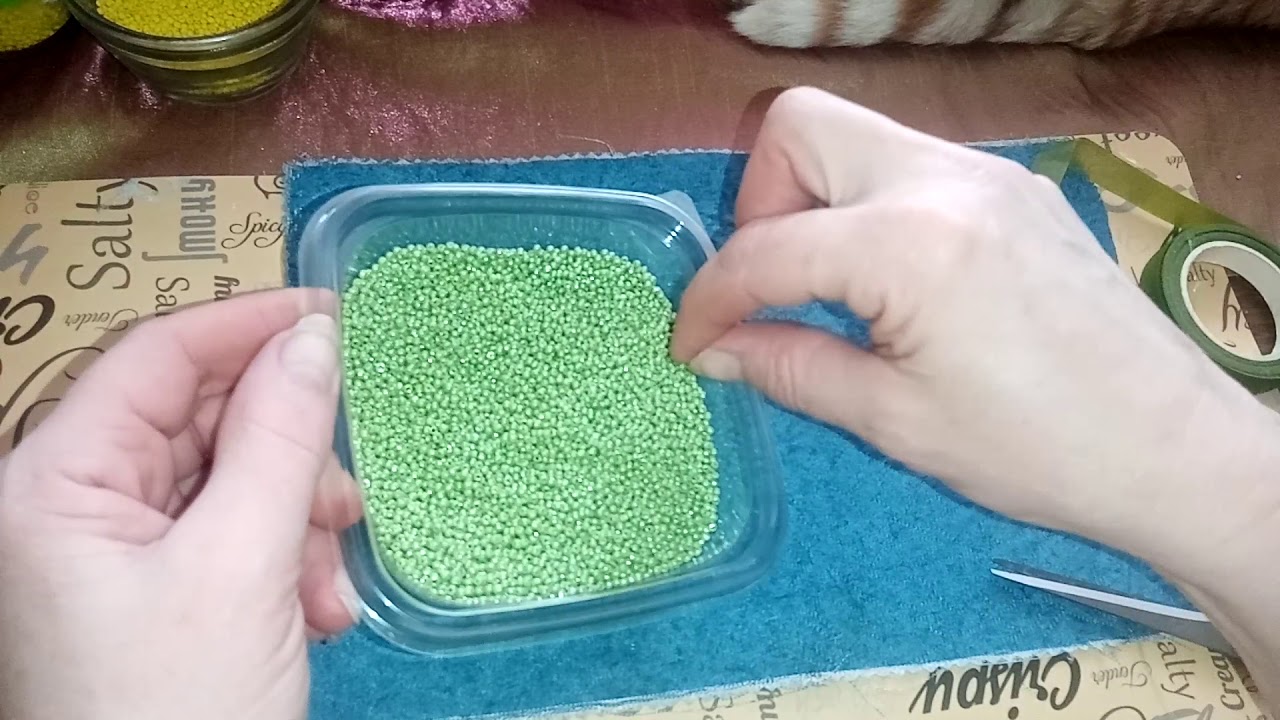 Мимоза из бисера.