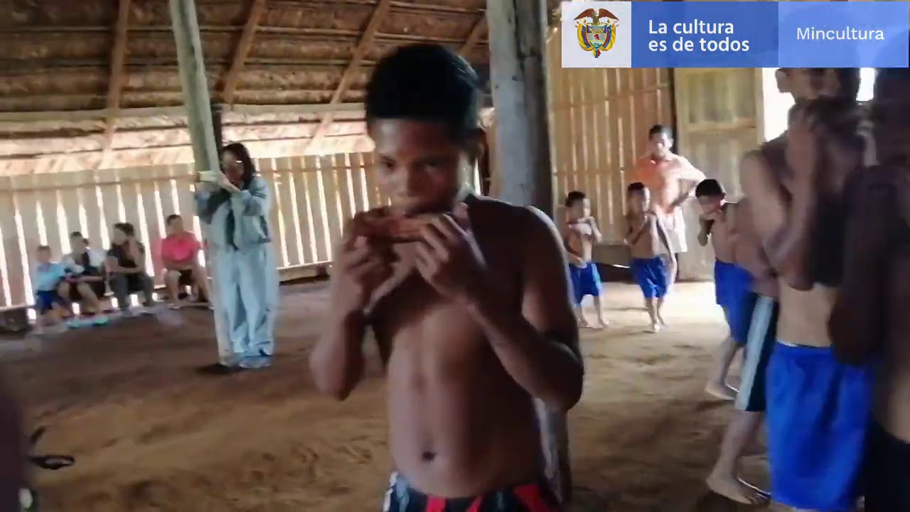 DANZAS TRADICIONALES INDÍGENAS -COMUNIDAD MITUSEÑO URANIA VAUPÉS