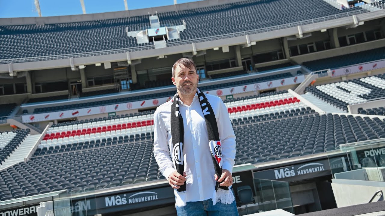 Cómo fue el primer día de Coudet como técnico de River; los rumores sobre los refuerzos para junio 