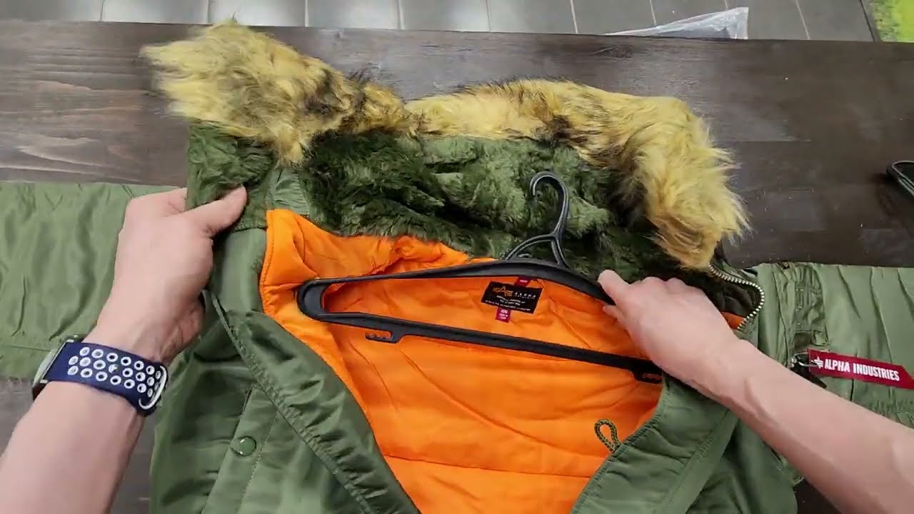 Распаковка мужской куртки Slim Fit N-3B sage green
