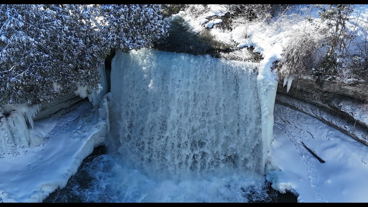 Bridal Veil Falls, Manitoulin island｜ Winter 4K Drone Footage｜DJI Mini 4 Pro