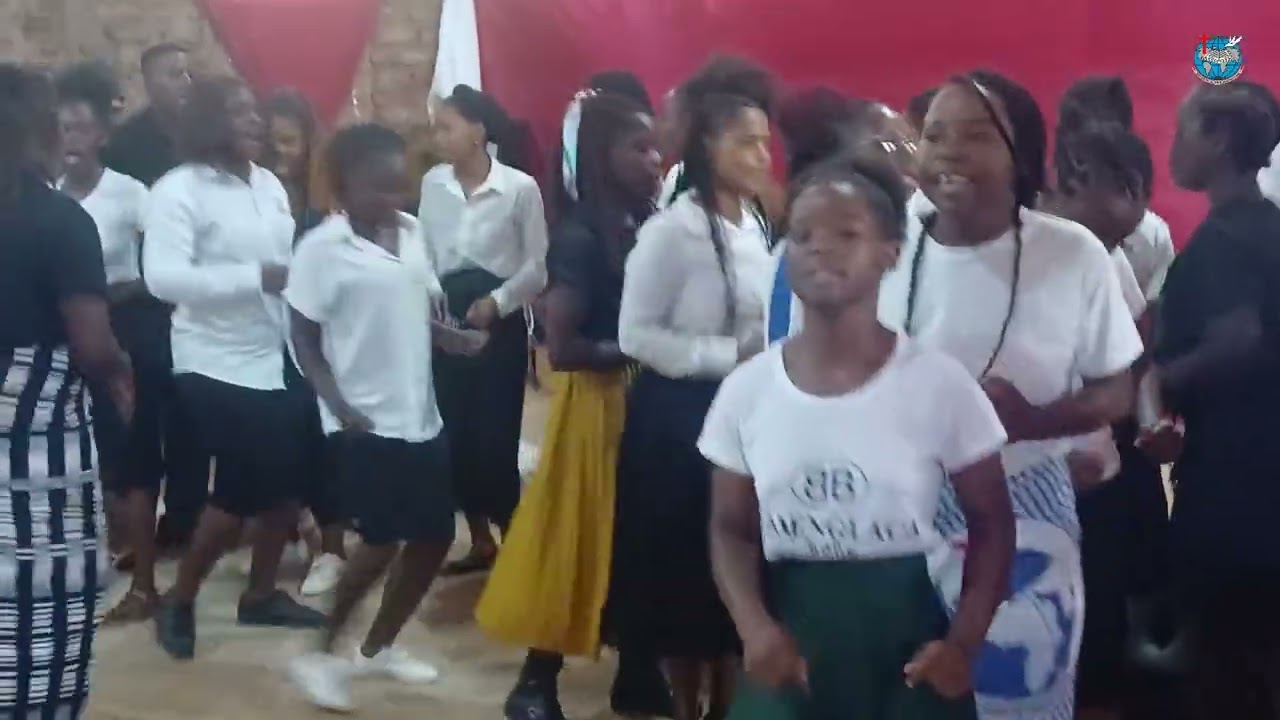 CORO DE JOVENS
