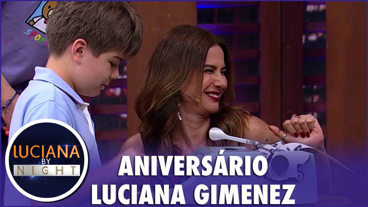 Filhos de Luciana Gimenez, Lucas Jagger e Lorenzo Fragali, se divertem com máquina de escrever