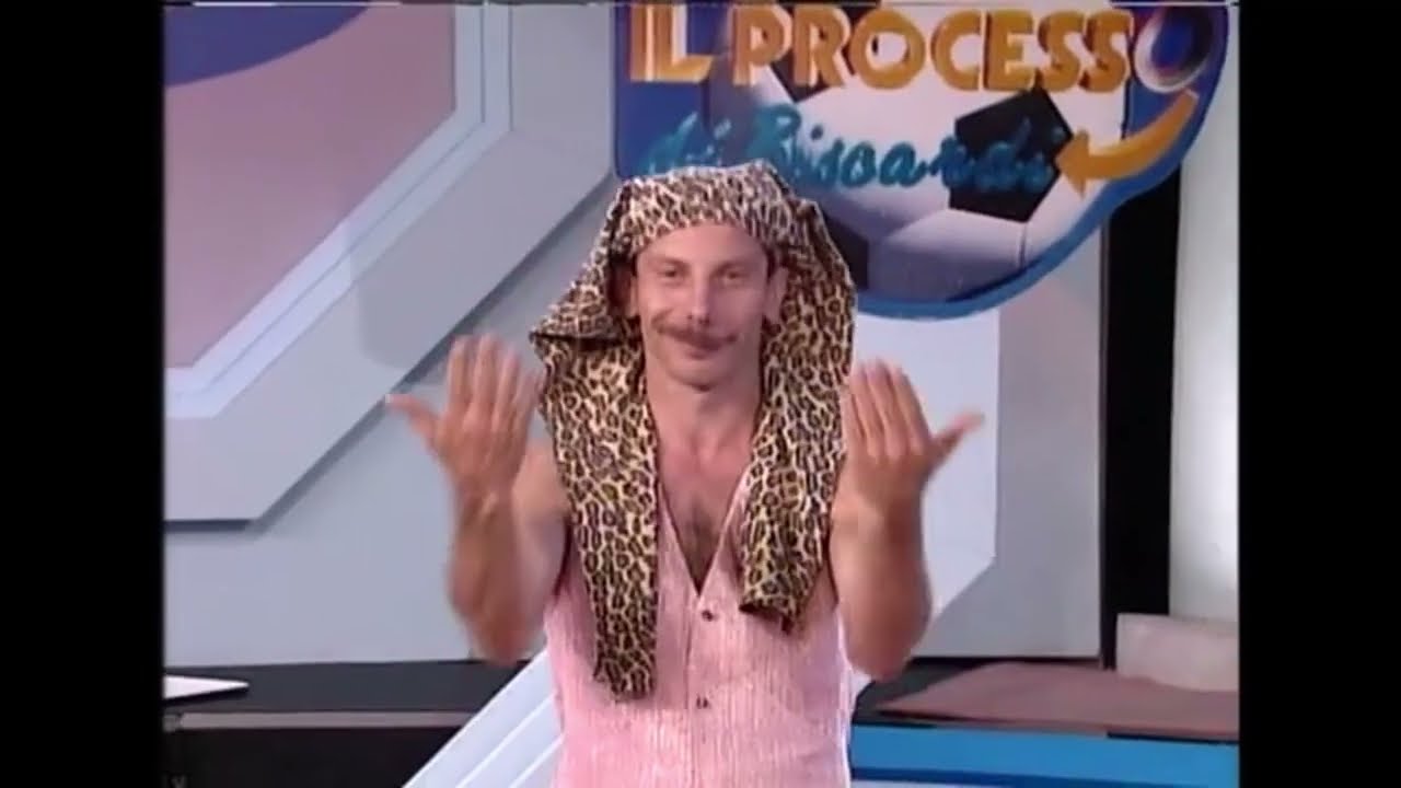 Il lancio dei coltelli - Mai dire Story 2