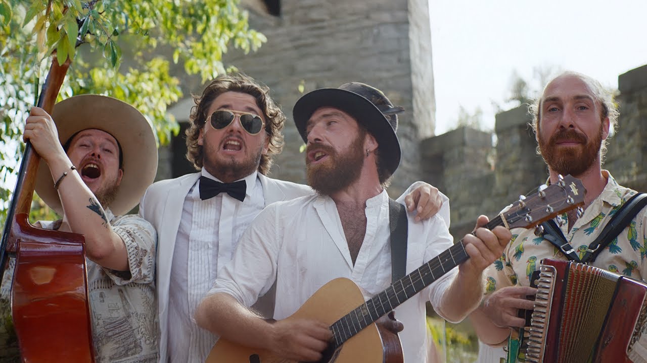 Sjeng, Sjer & de Sjele ft. John Tana - Revolution