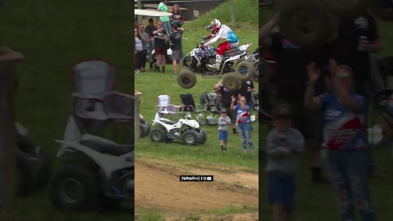 Insane Pass ✊🏻 Who’s your Pro podium picks for High Point this weekend! 