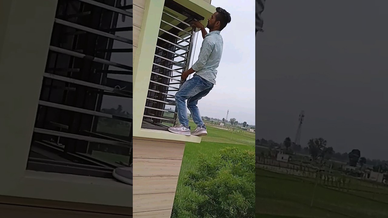 Corner window  fitting  without  any safety