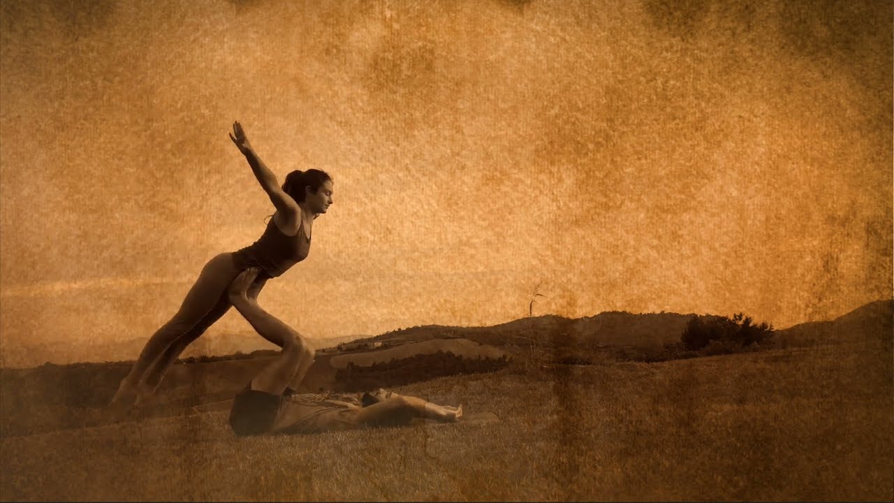 Romantic Flow (Acroyoga)