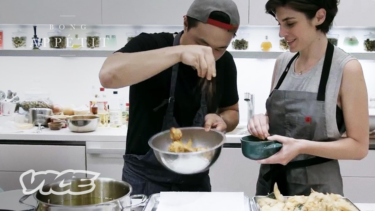 Weed Fried Chicken | BONG APP&Eacute;TIT