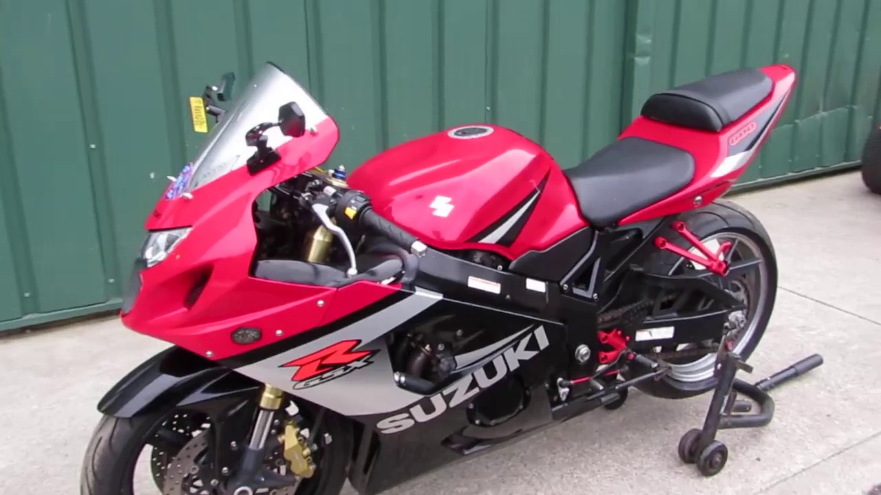 FOR SALE 2004 SUZUKI GSXR 600 WITH LOW MILES $3,995.00