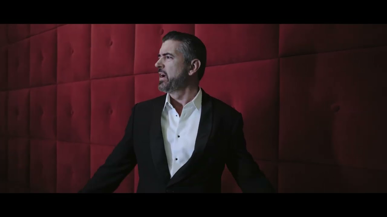 NAVIDAD SIN TI | RICARDO VELÁSQUEZ (VIDEO OFICIAL) | LLEGÓ NAVIDAD