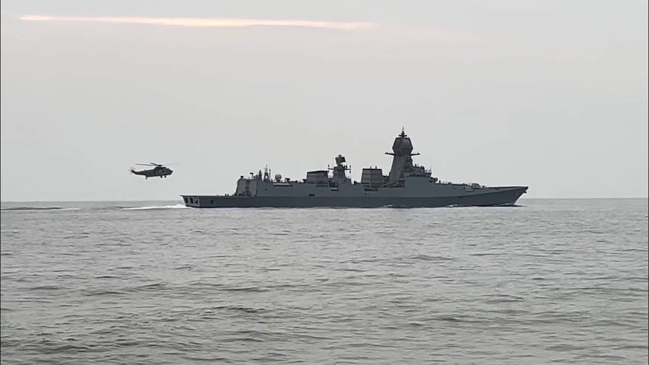 Shanghumugham Beach, Thiruvananthapuram; Navy & Air Force Training Part 2 (4K ULTRAHD HDR10+ 60FPS)