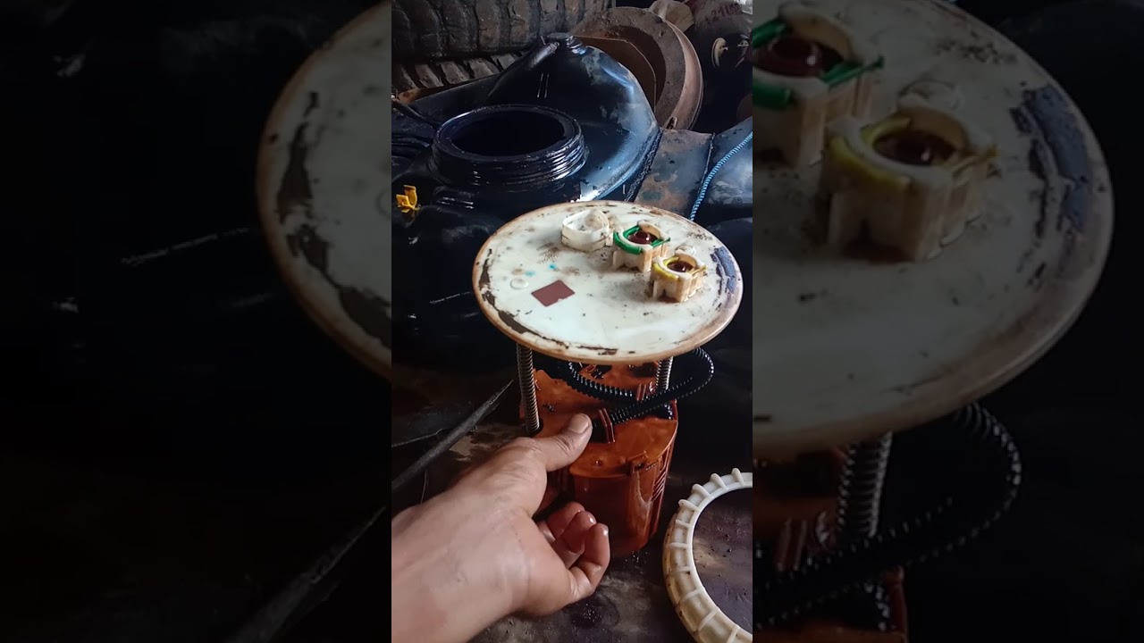 Bongkar tengki Hilux
