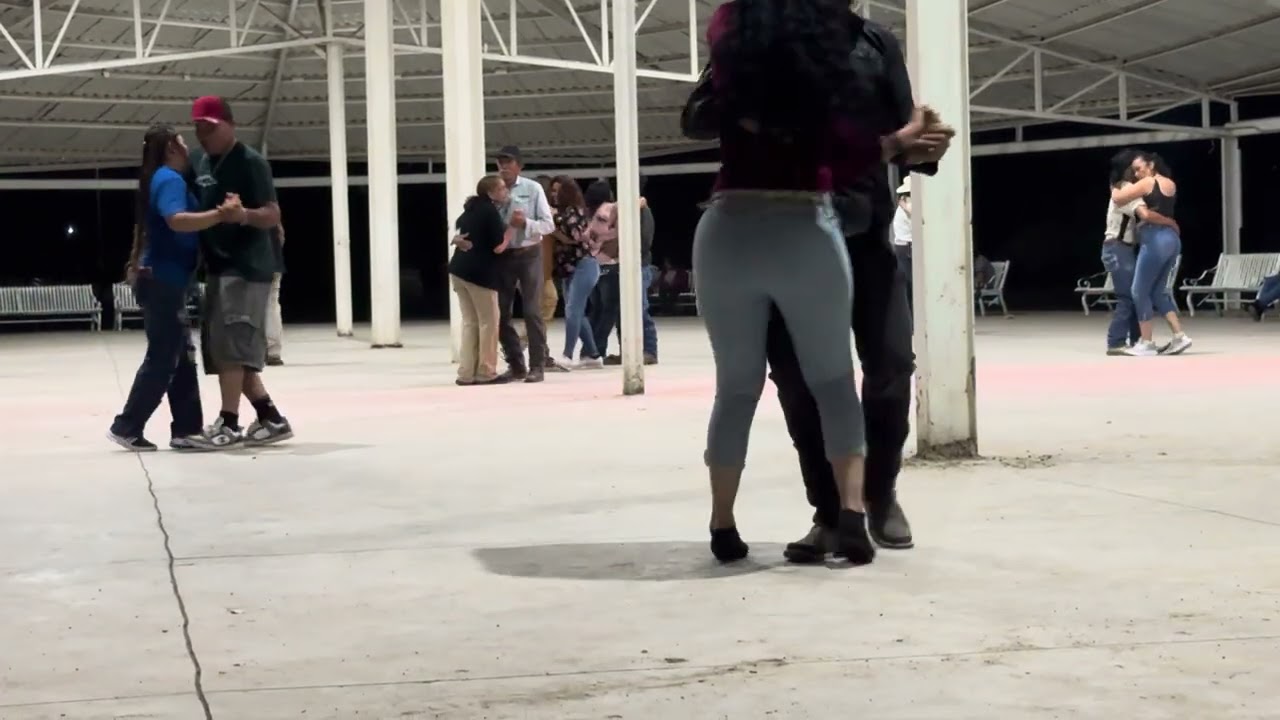 ASÍ SE BAILA EN ANÁHUAC CHIHUAHUA BAILES DE 2025 #viralvideo #baile #huapangos 