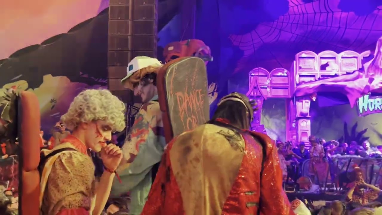 Paco Osuna @ ELROW Bran Dracula's Castle