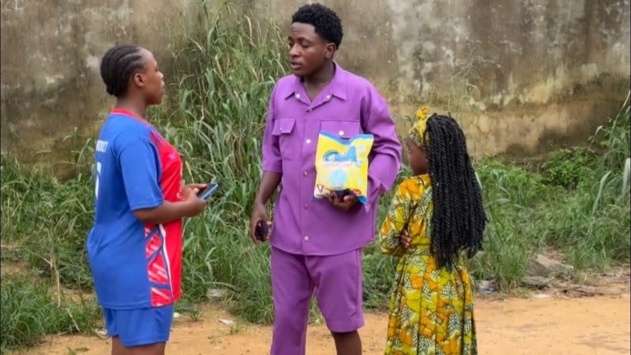 ON NE FAIT RIEN POUR RIEN - AMAMA cette petite fille met TRICAGO au travail encore
