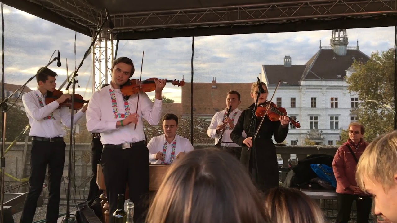 Cimbálová muzika Dur - VALTICKÉ VINOBRANÍ 2017