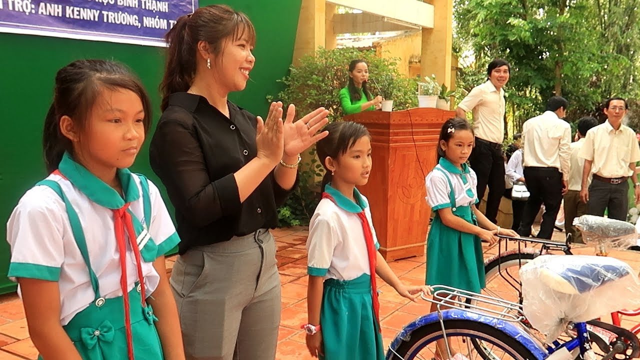 Lễ Phát Thưởng 105 Học Sinh Nghèo Học Giỏi Trường B Bình Thạnh, Nhà Tài Trợ Kenny Truong