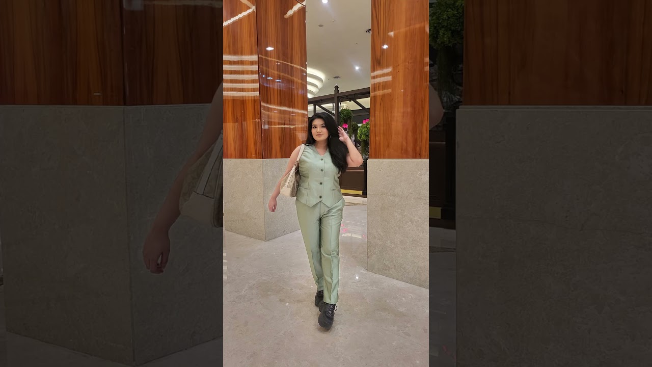 achieve both formal and casual looks with CRESTADA's esmeralda blazer set | #shorts #fashion #outfit